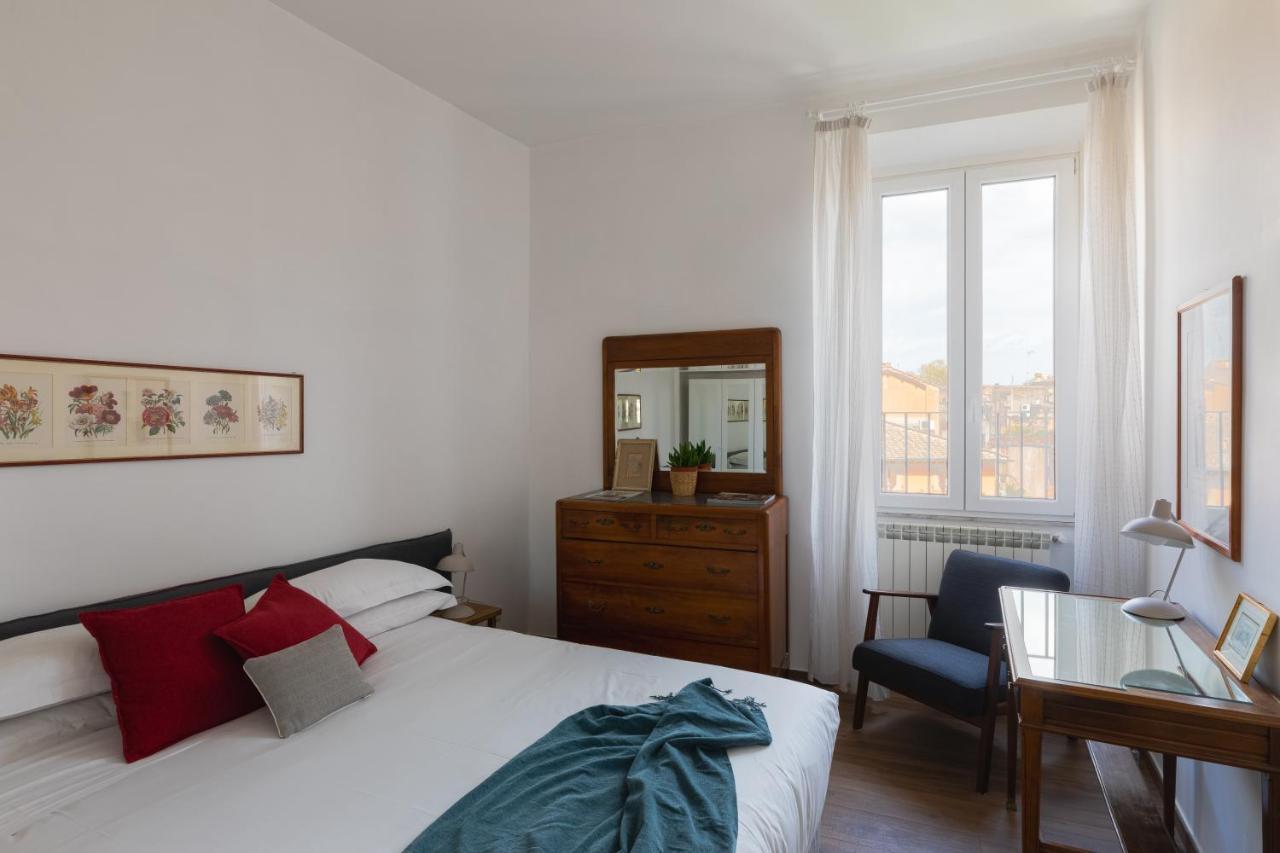 Amazing Penthouse With Terrace And Rooftop In Trastevere Rom Exteriör bild