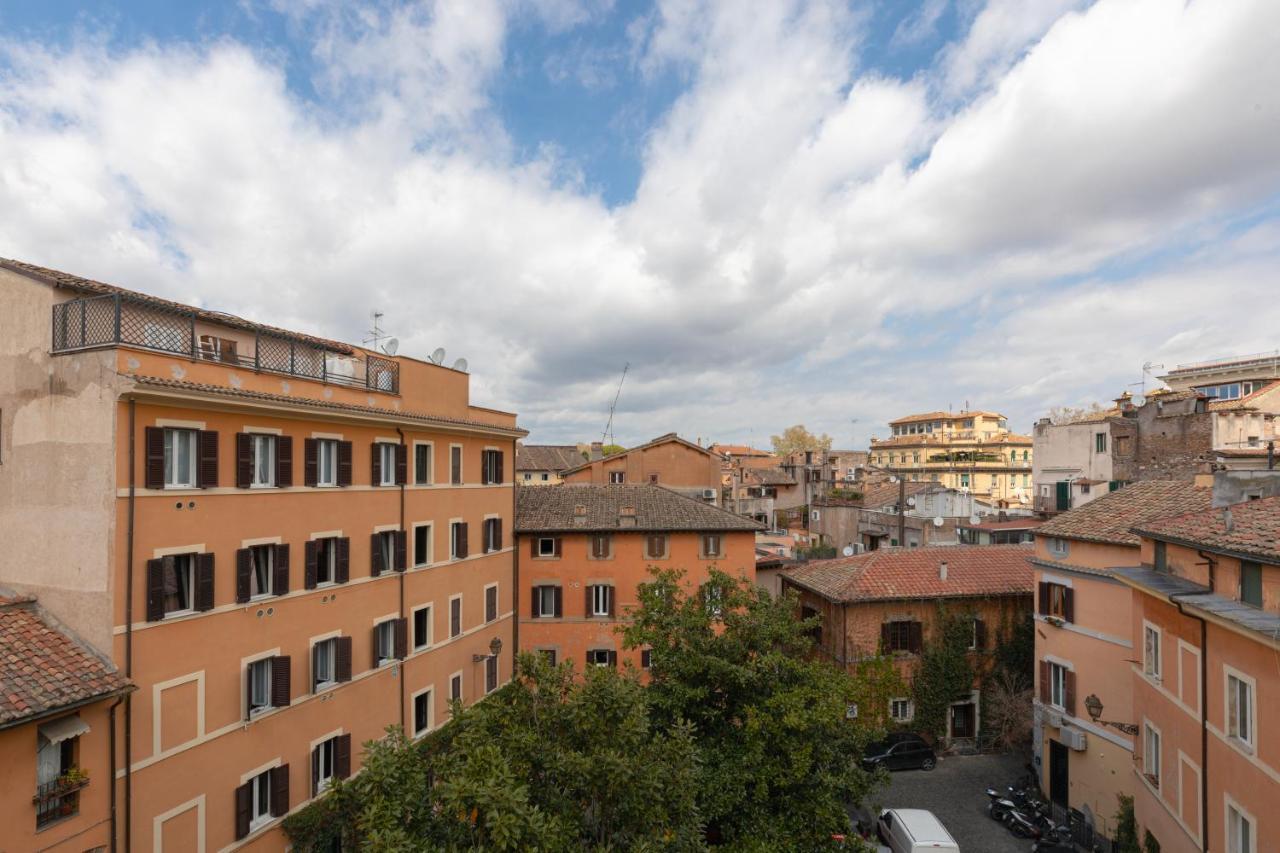 Amazing Penthouse With Terrace And Rooftop In Trastevere Rom Exteriör bild