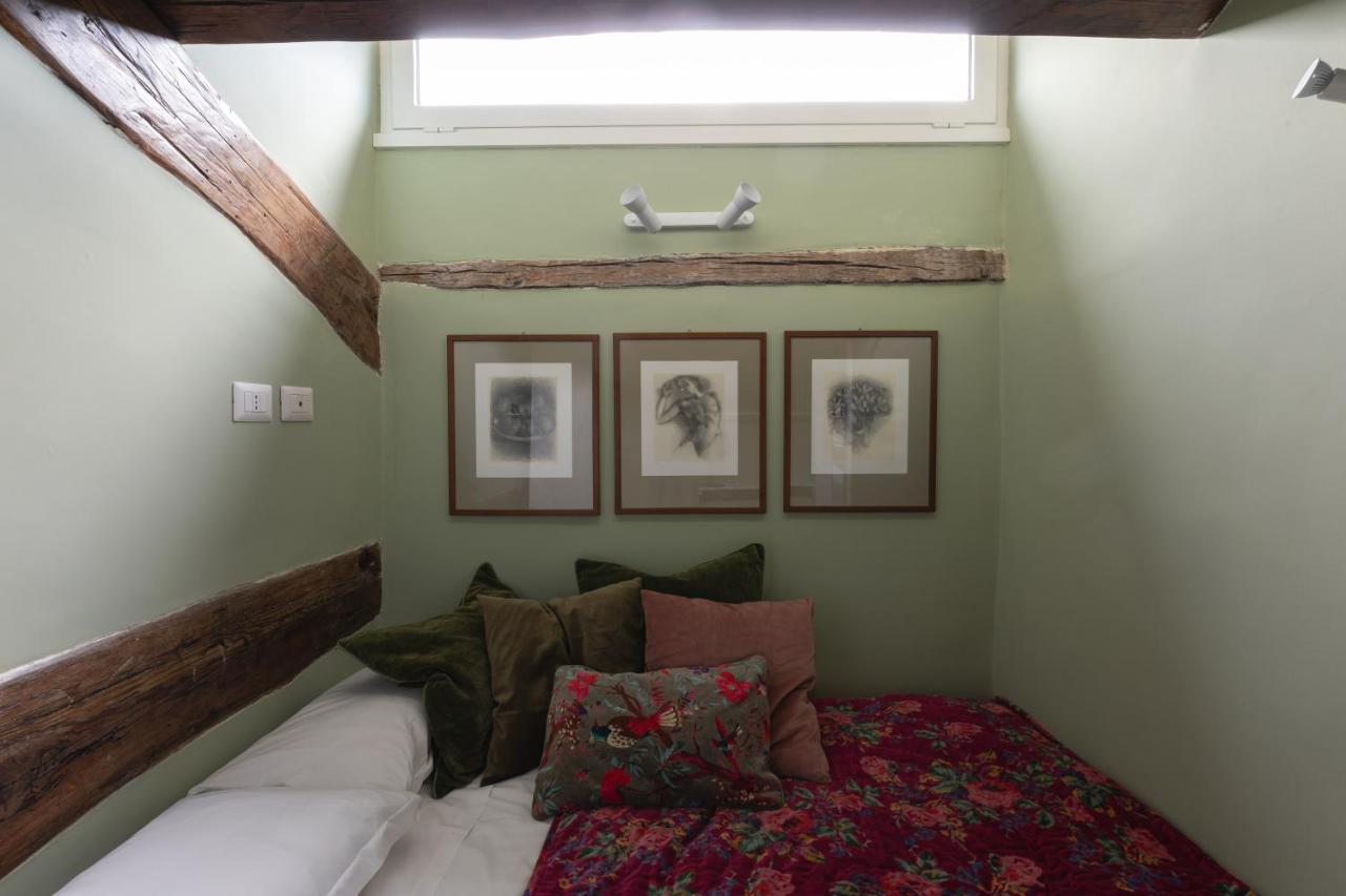 Amazing Penthouse With Terrace And Rooftop In Trastevere Rom Exteriör bild