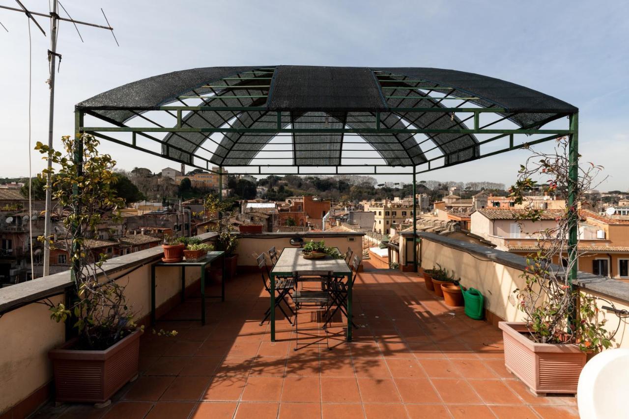Amazing Penthouse With Terrace And Rooftop In Trastevere Rom Exteriör bild