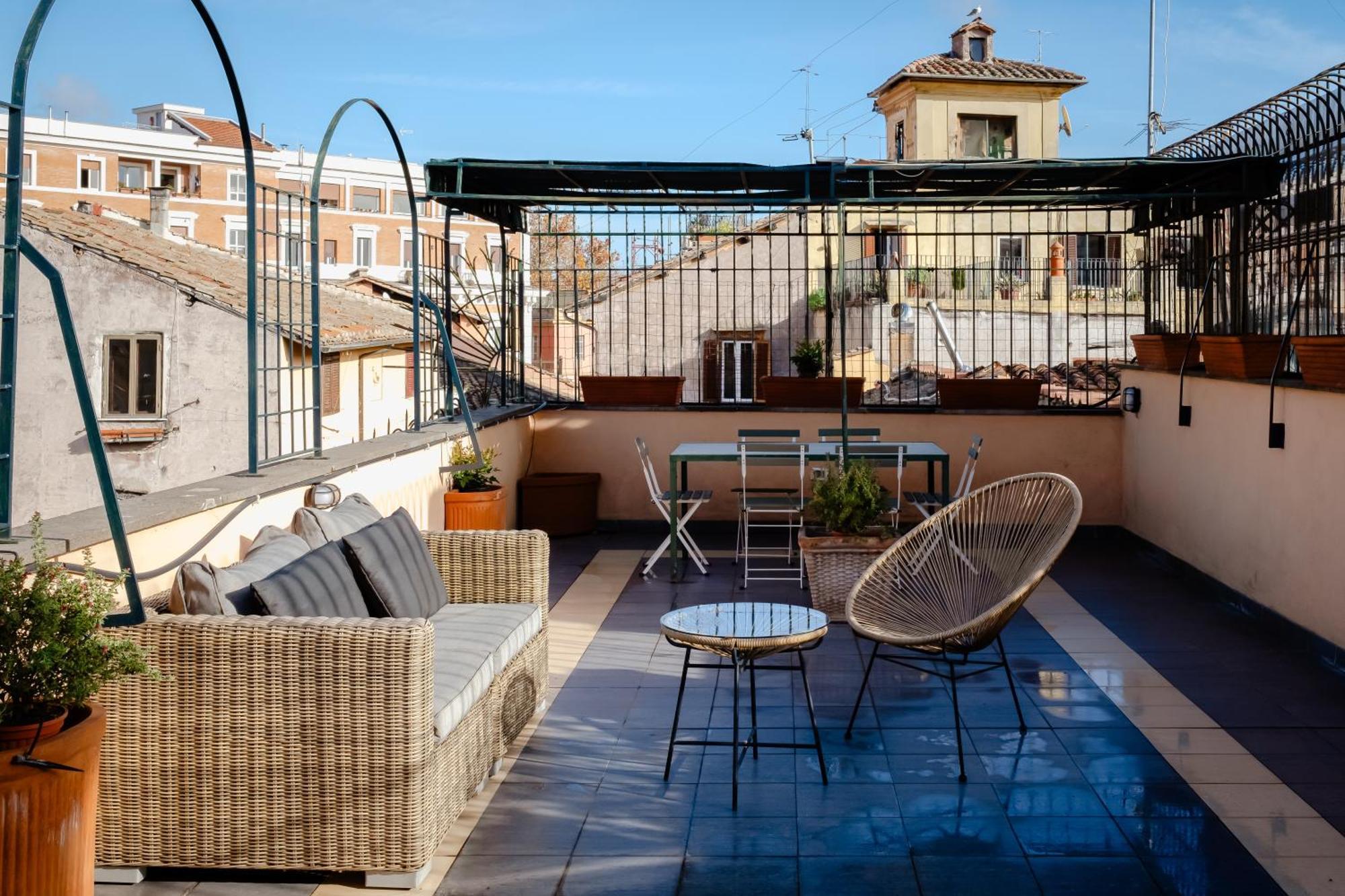 Amazing Penthouse With Terrace And Rooftop In Trastevere Rom Exteriör bild
